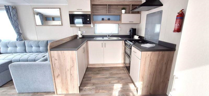 Willerby Decking Incl. Sea Front Location Park New Linwood Inc Site Fees Until Jan 2026